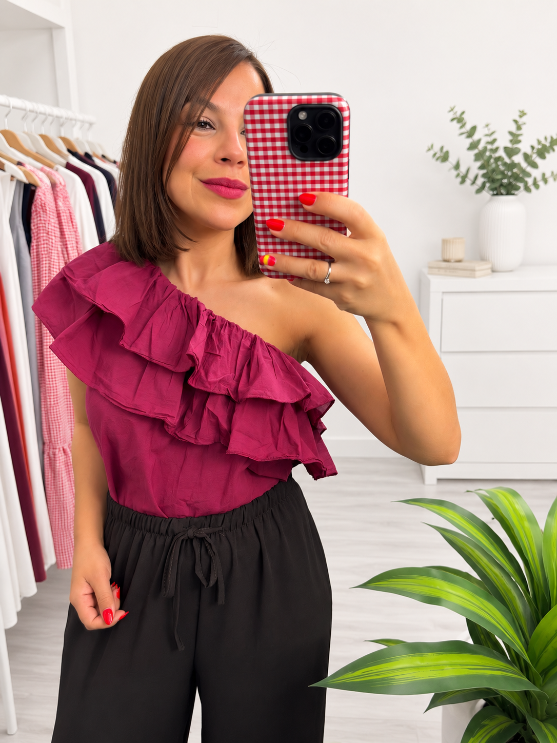 Blusa asimétrica doble volantes granate