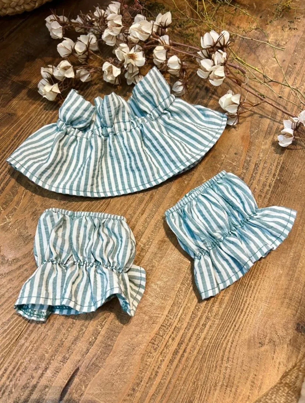 Cuello y puños Rayas