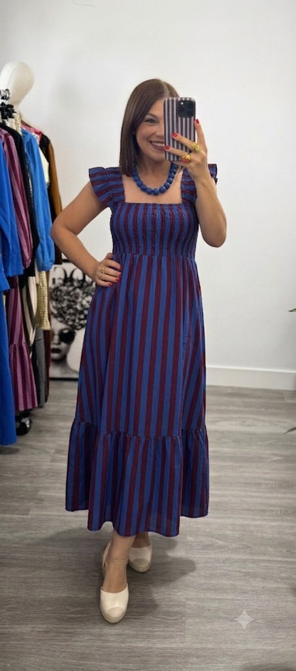 Vestido de rayas azul