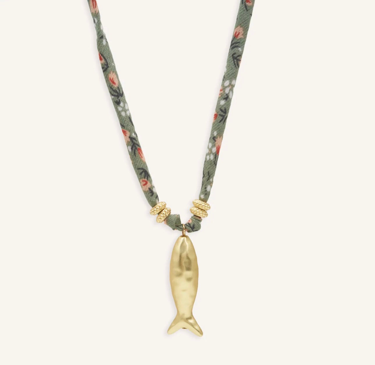 Collar de Pez Verde