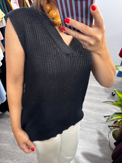 Top de punto negro