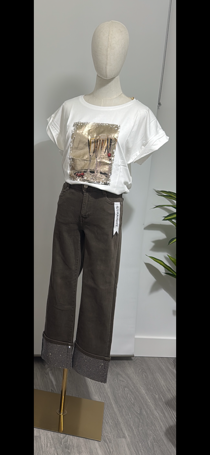 Pantalón vaquero con doblez brillante