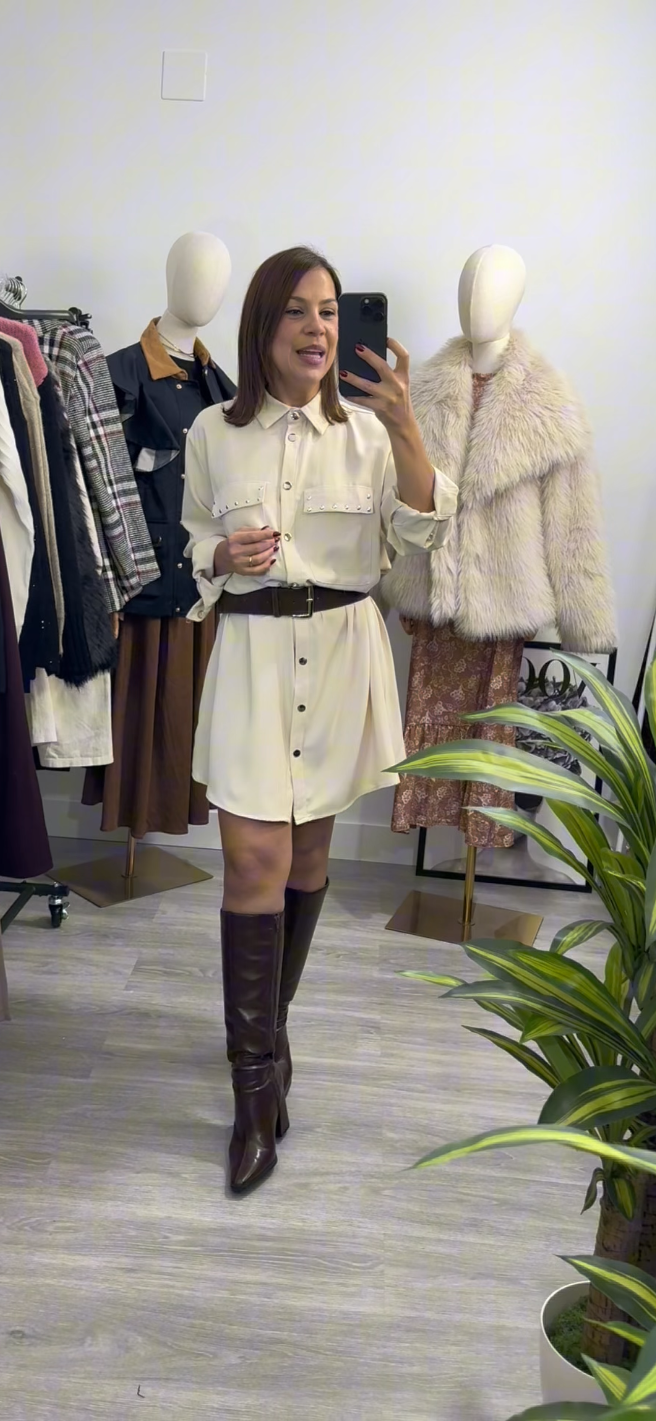 Vestido Corto Cinturón